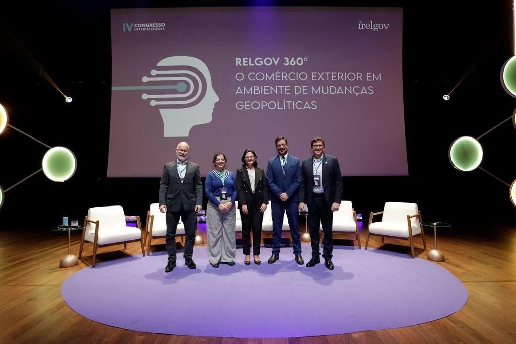 IV CONGRESSO INTERNACIONAL IRELGOV CREDITO ANDRE ROSA (454)